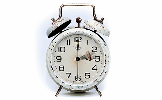 white, 2-bell, 2- bell alarm clock, alarm clock, the summer time changeover, time conversion, winter time, summer time, pointer, time of, clock, uhrumstellung, minute hand, hour hand, clock face, nostalgia, antique, time, cut out, white background, bell, retro styled, front view, studio shot, single object, metal, no people, number, indoors, close-up, copy space, old, clock hand, silver colored, checking the time, 5K