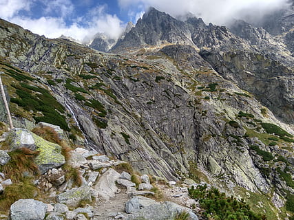 sentiero, Cottage, terry, montagna, catena montuosa, natura, Paesaggi, roccia - oggetto, giorno, bellezza nella natura, scenics - natura, roccia, scena tranquilla, cielo, la tranquillità, scena non urbana, paesaggio, ambiente, nuvola - cielo, solido, geologia, nessuno, formazione rocciosa, geografia fisica, formazione, all'aperto, picco di montagna, eroso, 4K, CC0, dominio pubblico, privo di copyright