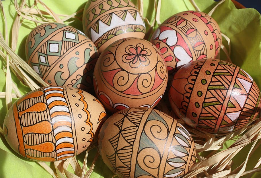 ous de Pasqua marrons, Pasqua, ous, ous de Pasqua, textura, ornament, ous de pasqua colorits, primer pla, art i artesania, creativitat, cap gent, artesania, multicolor, elecció, patró, variació, disseny, ou de Pasqua, marc complet, grup d'objectes, ou, menjar, natura morta, festa, ornamentat, 4K