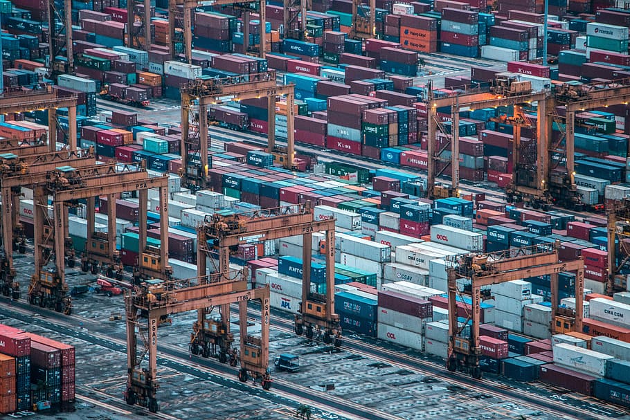 landskabsfoto, intermodale, container parti, Havn, kran, beholder, boks, last, industri, forretning, høj vinkel visning, transportmidler, ingen mennesker, arkitektur, godstransport, last container, baggrunde, udstyr, bygget struktur, industrielt udstyr, maskineri, udvikling, dag, brændstof og elproduktion, udendørs, ufuldstændig, kommerciel dock, station, shunting yard, 5K