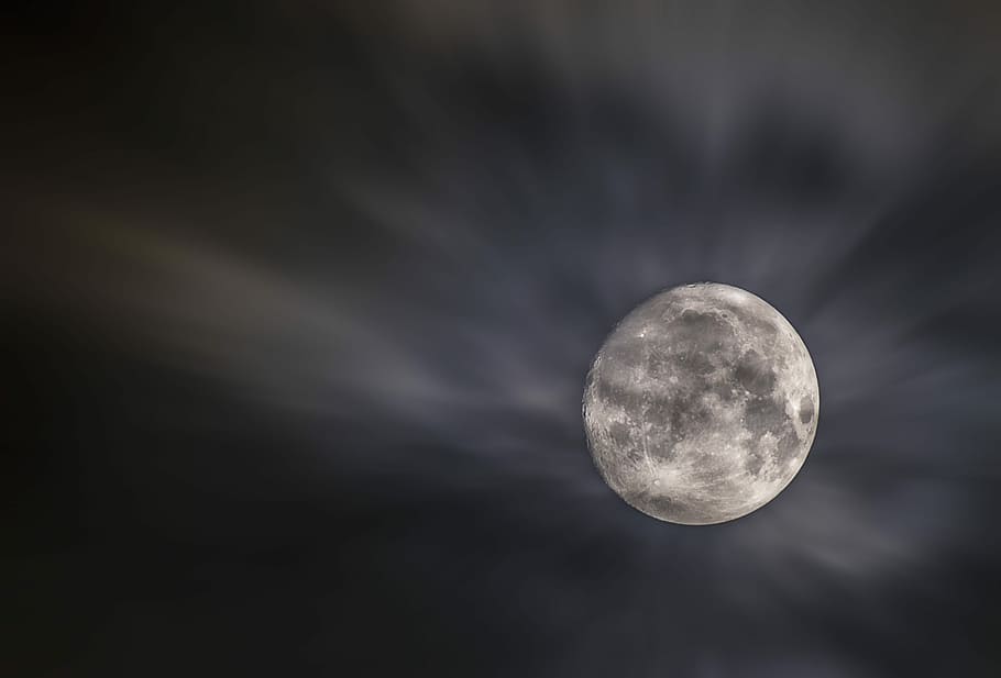 foto, ple, lluna, nit, núvol, llum de la lluna, fosc, canviant d'humor, astro, blau, blanc, gris, cel nocturn, astronomia, espai, cel, lluna plena, naturalesa, escenics - natura, cercle, forma geomètrica, tranquil·litat, núvol - cel, bellesa a la natura, cap gent, superfície de la lluna, forma, Lluna planetària, vista d’angle baix, escena tranquil·la, a l'aire lliure, astrologia, espai i astronomia, eclipsi, 4K