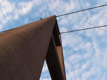 humber bridge, bridge, suspension, architecture, structure, engineering, hull, landmark, yorkshire, humberside, sky, low angle view, cloud - sky, built structure, nature, day, connection, no people, transportation, outdoors, bridge - man made structure, building exterior, travel, industry, close-up, travel destinations, tourism, alloy, 2K, CC0, public domain, royalty free