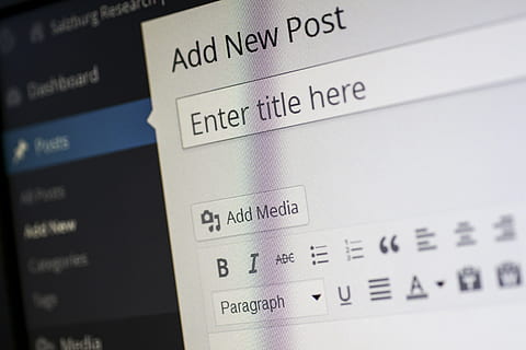 Uusi, lähettää, merkki, CMS, WordPress, sisällön hallintajärjestelmä, Pääkirjoitus, uusi viesti, pitoisuus, verkko, Internet, blogi, lataa, tiedotusvälineet, kommentit, kuvaruutu, luoda, jättää, julkaista, julkaisu, Rahoittaa, liiketoiminta, yritystoiminta, lähikuva, ei ihmisiä, taustat, paperi, sisällä, teksti, läntinen käsikirjoitus, valikoiva tarkennus, äärimmäinen lähikuva, muistutus, viestintä, tekniikka, data, määrä, valinta, asiakirja, talous, 5K, CC0, public domain, rojaltivapaa