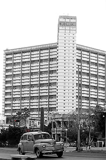 paisaje, auto, ver, construcción, edificios, arquitectura, estructura construida, exterior del edificio, coche, modo de transporte, Vehículo de motor, transporte, vehículo terrestre, ciudad, edificio, cielo, cielo limpio, calle, día, naturaleza, la carretera, nadie, moderno, oficina, edificio de oficinas exterior, 2K, CC0, dominio público, libre de derechos