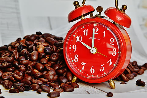 red, gold alarm clock, beside, coffee beans, coffee break, break, alarm clock, time, drink, enjoy, benefit from, coffee, relax, food, good morning, espresso, cafe, workplace, coffee drink, caffeine, snack, drink coffee, delicious, clock, clock face, old-fashioned, large group of objects, hour hand, indoors, minute hand, food and drink, no people, waking up, number, focus on foreground, close-up, still life, coffee - drink, clock hand, brown, 5K, CC0, public domain, royalty free
