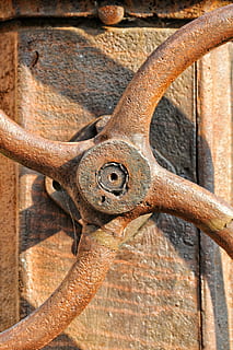 ferro, òxid, textura, pintura, roda, color, rovellat, vell, metall, bloqueig, passat de moda, porta, ferro - metall, antiguitat, primer pla, cap gent, dia, funció de construcció de parets, a l'aire lliure, maquinària, part de la màquina, forma, resistent, obsoleta, abandonat, marró, arquitectura, aixafar, deteriorament, declivi, 4K, CC0, domini públic, lliure de regalies