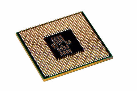 microprocesseur vert, Core i7, CPU, intel, mobile, processeur, éditorial, La technologie, coupé, prise de vue en studio, fond blanc, à l'intérieur, fermer, personne, couleur blanche, industrie, couleur noire, objet unique, santé et médecine, partie informatique, la communication, nature morte, rouge, textile, signe plus, beauté, 2K, CC0, domaine public, libre de droits
