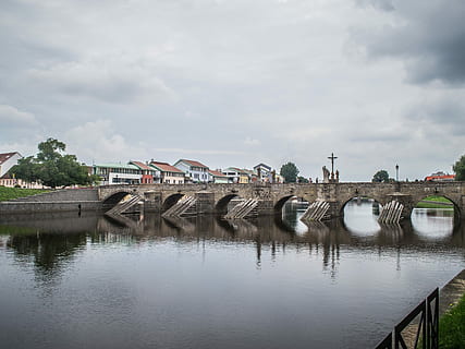 stenbro, sand, bro, flod, historie, bygget struktur, arkitektur, vand, sky - himmel, himmel, bro - menneskeskabt struktur, forbindelse, afspejling, natur, havnefronten, bygning udvendig, transportmidler, dag, ingen mennesker, bygning, plante, træ, bue bro, 4K, CC0, offentligt domæne, royaltyfrie