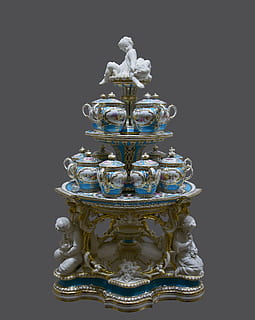 vaisselle, un service, céramique, kitsch, peint, victoria franz joseph, vienne, Royal, L'Autriche, art et Artisanat, fond noir, personne, la créativité, à l'intérieur, prise de vue en studio, fermer, représentation, modèle, artisanat, sculpture, représentation humaine, antique, conception, statue, bleu, nature morte, espace de copie, objet unique, orné, luxe, motif floral, 1080P, CC0, domaine public, libre de droits