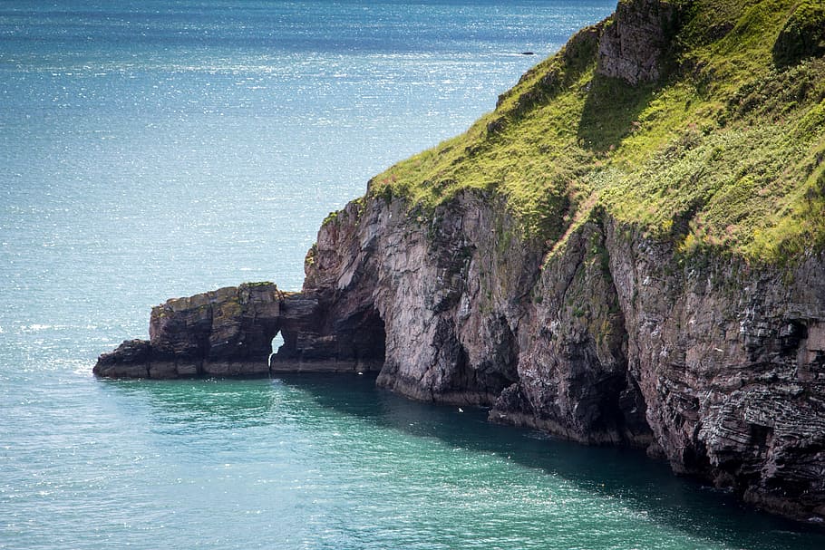 연안, Brixham, 데본, 장과 머리, 바다, 영국, 영어, 대양, 토 베이, 연안의, 해안, 여행, 장면, 육지, 절벽, 풍경화, 풍경, 햇볕이 잘 드는, 만, 푸른, 집 밖의, 물, 경치, 록, 암석 형성, 바위 - 물체, 경치 - 자연, 낭떠러지, 자연의 아름다움, 고체, 고요한 장면, 자연, 평온, 일, 나라, 아무도, 해안가, 목가적 인, 하늘, 물 위의 지평선, 옥외, 스택 바위, 형성, 터키석, 침식 된, 5K