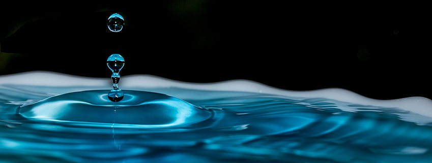 rosada d’aigua, aigua, gotes, blau, fresc, gota d'aigua, humit, macro, naturalesa, ondulació, splash, netejar, medi ambient, caient, onada, blanc, clar, líquid, refresc, tirar, esquitxades, resum, puresa, primer pla, frescor, bombolla, fons, moviment, transparent, gota de pluja, pluja, ondulat, cap gent, a l'interior, reflexió, concèntric, superfície, superfície de l'aigua, esquitxades de gotes, tir de l'estudi, fons negre, nivell superficial, color turquesa, 5K, CC0, domini públic, lliure de regalies