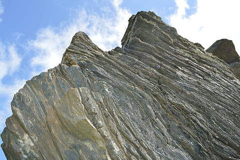 uolos, cornwall, akmenys, nuosėdos, dangus, Rokas, žemas kampo vaizdas, debesis - dangus, roko objektas, kietas, pobūdį, geologija, roko formavimas, dieną, kalnas, nėra žmonių, grožis gamtoje, šiurkštus, tekstūruotas, ramybė, lauke, fizinė geografija, ne miesto scenoje, vaizdai - gamta, erodavo, formavimas, kalnų viršūnė, 1080P, CC0, Viešasis domenas, nemokamai