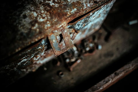 boxes, workshop, Old, nails, box, wooden, metal, garage, rusty, dust, bolts, dirty, old-fashioned, obsolete, antique, close-up, macro, retro Styled, run-Down, no people, textured, day, hinge, selective focus, damaged, weathered, lock, decline, nail, protection, deterioration, safety, wood - material, security, 5K, CC0, public domain, royalty free