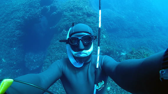 blue, deep diving, deep ocean, dive, diving, ocean, passion, sea, water, underwater, snorkeling, sport, diving Into Water, scuba Diving, underwater Diving, swimming, vacations, summer, snorkel, nature, people, reef, adventure, aquatic sport, one person, undersea, portrait, scuba mask, leisure activity, exploration, young adult, looking at camera, beauty in nature, outdoors, marine, 2K, CC0, public domain, royalty free
