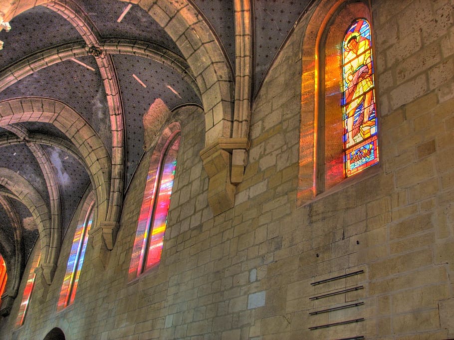 Chiesa, interno, finestre, pietra, fede, religione, Svizzera, mosaico, bellissimo, architettura, struttura costruita, luogo di culto, Inquadratura dal basso, spiritualità, credenza, nessuno, costruzione, arco, esterno dell'edificio, finestra, giorno, all'aperto, caratteristica della parete, il passato, storia, bicchiere, soffitto, 2K