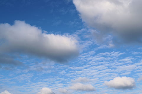 himmel, skyer, skyer form, blå, lyse, smuk, sky - himmel, skønhed i naturen, scenics - natur, lav vinkel visning, ingen mennesker, ro, cloudscape, dag, natur, hvid farve, rolig scene, udendørs, idyllisk, fluffy, baggrunde, miljø, meteorologi, blødhed, 5K, CC0, offentligt domæne, royaltyfrie