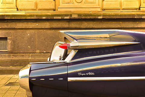la photographie, classique, coupé cadillac, de, ville, jour, auto, cadillac, vieux, Etats-Unis, Amérique, oldtimer, voiture ancienne, des voitures, véhicule, historiquement, pkw, nostalgie, ancien, vieille voiture, américain, nous voiture, crom, rareté, v8, chrome, nostalgique, voiture américaine, entretenu, restauré, rétro-éclairage, automobile, brillant, nageoires caudales, Chromé, voiture de muscle, oser, Fermer, aile, limousine, coupe de ville, 1959, aileron de requin, clignotant, bleu, mode de transport, transport, voiture, véhicule à moteur, véhicule terrestre, journée, personne, structure construite, architecture, réflexion, style rétro, lumière du soleil, extérieur du bâtiment, en plein air, Stationnaire, Voyage, l'histoire, luxe, 4K, CC0, domaine public, libre de droits