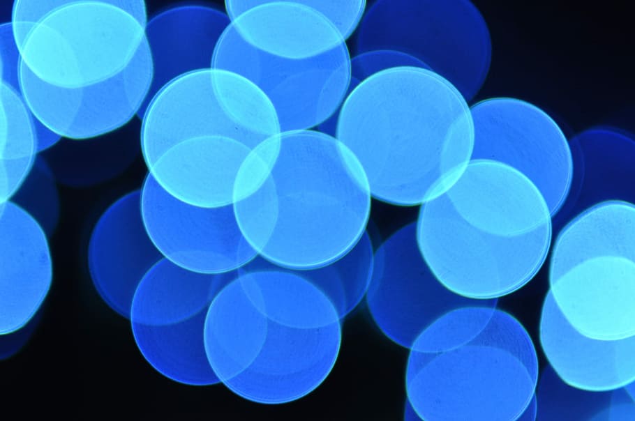 Bokeh Fotografie, Licht, Blau, dunkel, Schatten, Bokeh, schwarzer Hintergrund, große gruppe von gegenständen, beleuchtet, keine Leute, Studioaufnahme, Kreis, Betäubungsmittel, Medizin, Gesundheitswesen und Medizin, drinnen, Nahansicht, gestalten, Pille, Geometrische Figur, Nacht-, Muster, Lichtanlage, Hintergründe, Licht - natürliches Phänomen, Valentinstag - Urlaub, Blauer Hintergrund, neonfarben, 1080P