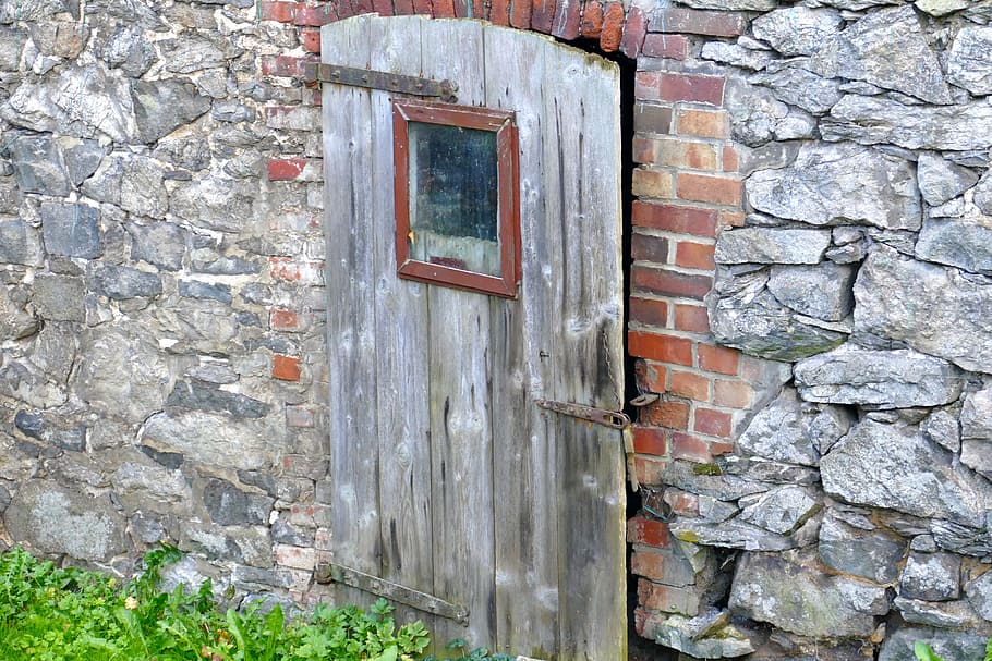 porta, vecchio, parete, pietra, opere murarie, originale, bellissimo, antico, cadente, chiuso, rotto, obbiettivo, vecchia porta, legna, rottura, rovinare, cancello, porta d'ingresso, corri giù, decorativo, ferro, decaduto, arrugginito, vecchio edificio, ingresso, esterno dell'edificio, architettura, struttura costruita, caratteristica della parete, muro di pietra, intemperie, finestra, giorno, nessuno, Entrata, costruzione, danneggiato, Casa, abbandonato, all'aperto, solido, mattone, deterioramento, 5K