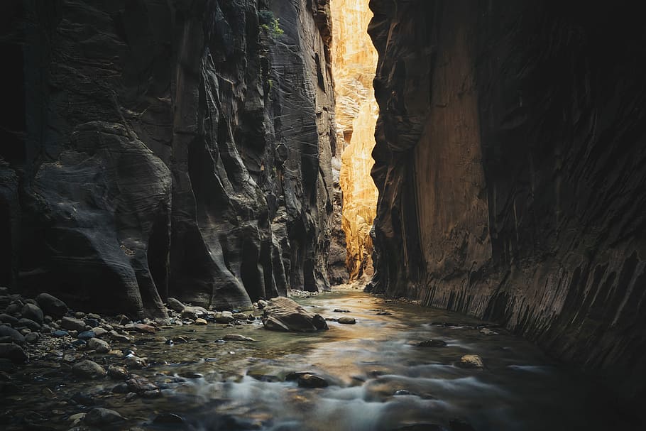 legeme, vand, kam, to, klippeformationer, klipper, flod, strøm, klippe, bjerg, dal, ingen mennesker, solid, natur, rock-objekt, ro, skønhed i naturen, scenics - natur, jord, rolig scene, træ, dag, Skov, udendørs, ikke-urbane scene, hule, bevægelse, rock formation, flydende vand, flyder, 5K