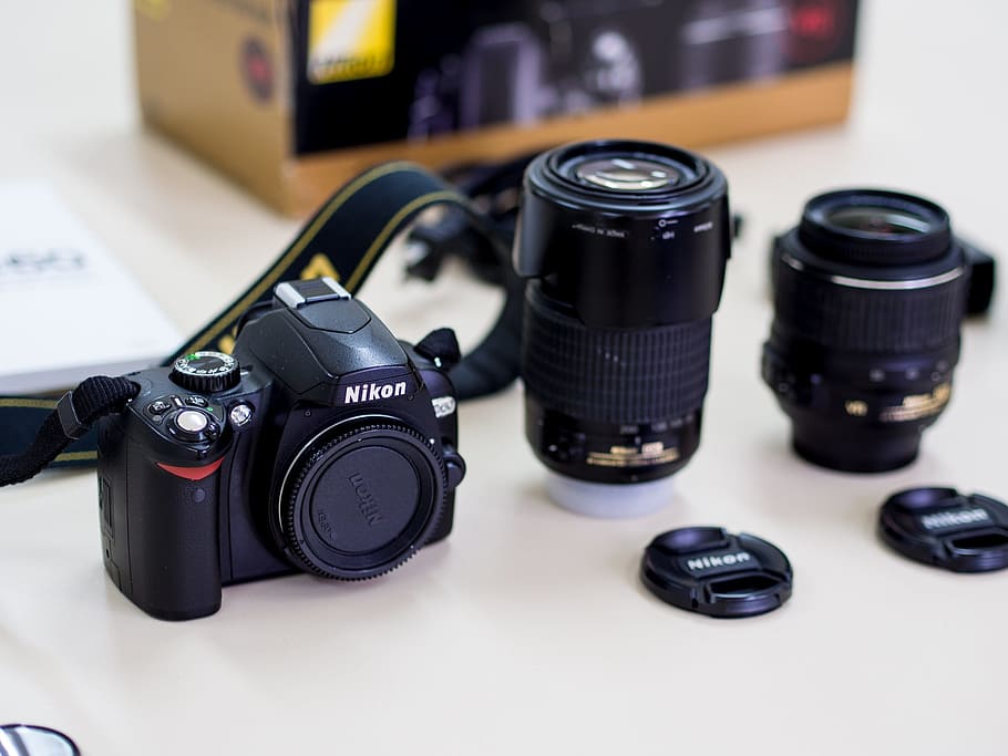 lent, objectiu, càmera, nikon, d60, nikon, d60, tecnologia, càmera - equip fotogràfic, a l'interior, cultura i entreteniment artístic, passat de moda, cap gent, temes de fotografia, equip fotogràfic, lent - instrument òptic, centrar-se en primer pla, primer pla, taula, lent - ull, natura morta, càmera digital, color negre, industria del cinema, càmera slr, equipament, bobina de pel·lícula, càmera de vídeo domèstica, 1080P
