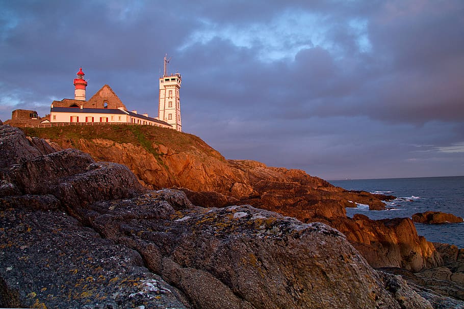 pointe, Saint Mathieu, pointe saint mathieu, bretaña, far, posta de sol, costa rocosa, costa atlàntica, França, núvol - cel, a l'aire lliure, exterior de l'edifici, destinacions de viatge, cap gent, arquitectura, cel, mar, rock, rock - object, estructura construïda, terra, edifici, sòlid, naturalesa, aigua, torre, paisatge, platja, medi ambient, línia de costa, viatjar, orientació, 4K