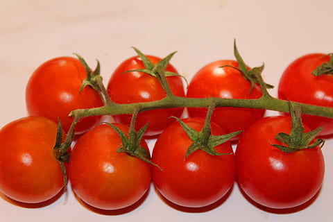 structuri, roșie, legume, Vegetarian, roșu, alimente, vegetal, prospeţime, mancare si bautura, a închide, organic, mâncat sănătos, copt, mancare vegetariana, natură, nici o persoana, bunăstare, fruct, cireș roșii, grup de obiecte, natură moartă, în interior, studio shot, mancare cruda, grup mare de obiecte, plante stem, 1080P, CC0, domeniu public, fără drepturi de autor