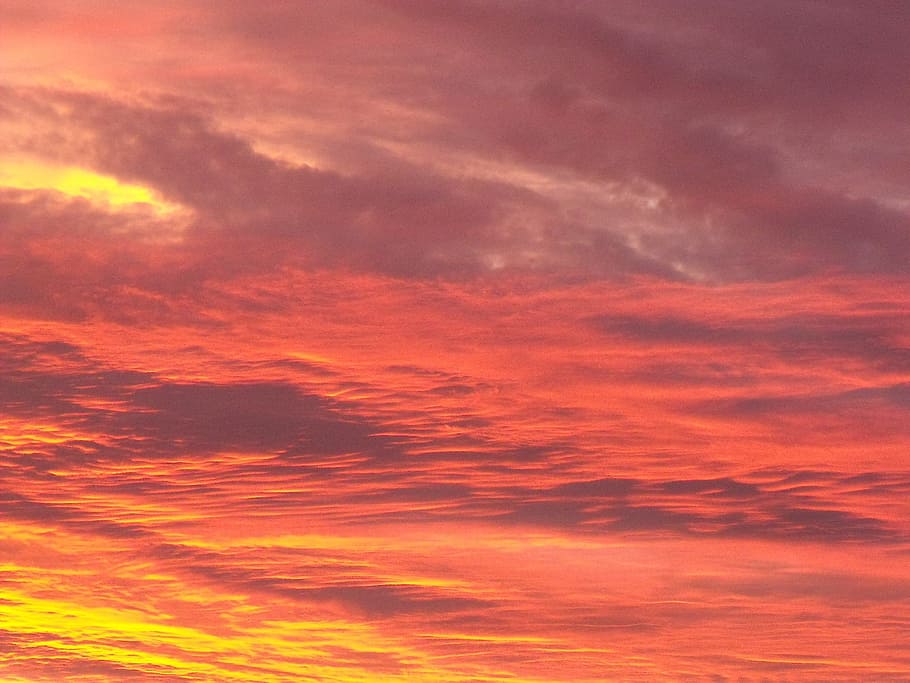solnedgang, overskyet, himmel, solopgang, sol, udendørs, horisont, dramatisk, morgen, tusmørke, cloudscape, skumring, daggry, vejr, naturskøn, udsigt, ild, afspejling, farverig, sky - himmel, dramatisk himmel, baggrunde, skønhed i naturen, orange farve, scenics - natur, natur, atmosfære, rød, idyllisk, ingen mennesker, ro, miljø, levende farve, meteorologi, abstrakte baggrunde, romantisk himmel, abstrakt, lilla, vind, 720P