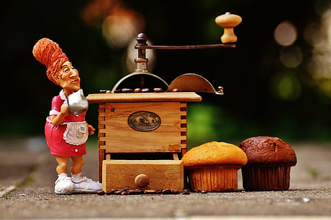 selective, focus photography, person, beside, grinder, cupcakes, muffin, waitress, operation, figure, cake, coffee, coffee beans, delicious, enjoy, benefit from, pastries, chocolate, food, small cakes, treat, cookies, sweet, calories, eat, baked food, muffins, schokoladenmuffins, fine pastry, baked goods, bakery, bake, childhood, wood - material, toy, container, focus on foreground, creativity, representation, nature, full length, food and drink, box, human representation, box - container, outdoors, retro styled, tree, day, antique, 5K, CC0, public domain, royalty free