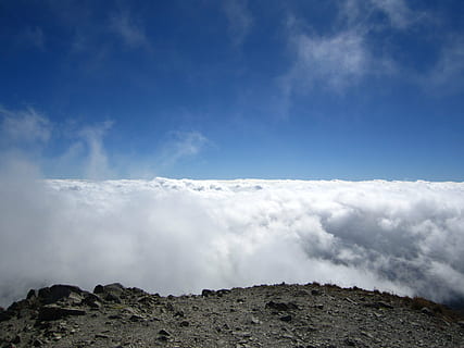 nuvole, cielo, blu, spazio, montagna, natura, paesaggio, aria, campo, scenics - natura, nuvola - cielo, bellezza nella natura, ambiente, la tranquillità, scena tranquilla, scena non urbana, giorno, nessuno, Cloudscape, all'aperto, a distanza, geologia, idilliaco, 2K, CC0, dominio pubblico, privo di copyright