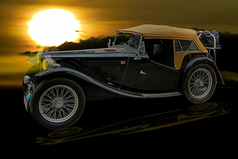 oldtimer, starý, klasický, auto, rarita, veteránem automobil, nostalgický, vozidlo, automobilového průmyslu, pozemního vozidla, chrom, retro stylu, luxus, staromódní, sportovní auto, přeprava, světlomet, sběratelské auto, způsob dopravy, motorové vozidlo, západ slunce, kolo, pneumatika, Černá barva, nebe, kov, odraz, mrak - nebe, nikdo, boční pohled, stacionární, Příroda, slunce, zobrazení profilu, černé pozadí, 4K, CC0, veřejná doména, bez autorských práv
