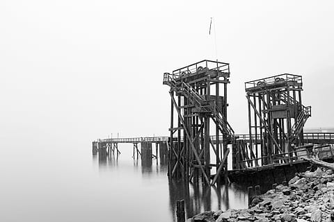 dig, aburi, lac, doc, de lemn, calm, ușoară, sezon, mare, mal, coastă, orizont, debarcader, apă, zi, în aer liber, nici o persoana, construită, cer, cer senin, arhitectură, spațiu copie, natură, conexiune, industrie, scenice - natura, malul mării, pod, 5K, CC0, domeniu public, fără drepturi de autor