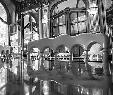 scaun, bar, cafea, reflecţie, Paris, Burgundia, construită, arhitectură, exteriorul clădirii, fereastră, nici o persoana, sticlă - material, clădire, malul mării, apă, zi, arc, transparent, în aer liber, text, comunicare, lăcaș de cult, 2K, CC0, domeniu public, fără drepturi de autor