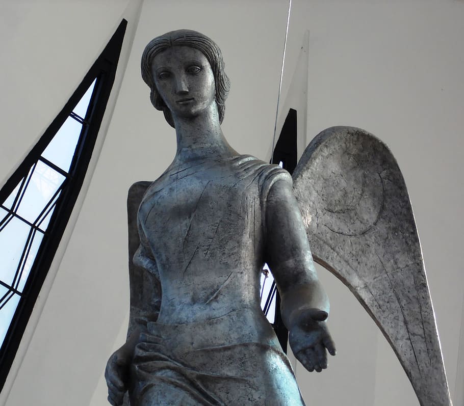 àngel, cel, celestial, ales, representació humana, escultura, semblança masculina, art i artesania, estàtua, representació, vista d’angle baix, creativitat, arquitectura, artesania, estructura construïda, cap gent, dia, talla - producte artesanal, a l'interior, història, de peu, govern, estàtua d'art, 4K