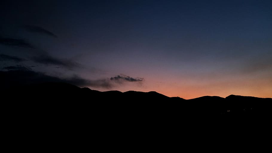ken caryl sunset., silueta, muntanya, clar, cel, posta de sol, vespre, núvol, nit, denver, rocós, senderisme, naturalesa, colorado, cel nocturn, canviant d'humor, ombra, horitzó, bellesa a la natura, escenics - natura, tranquil·litat, medi ambient, núvol - cel, paisatge, cap gent, Serra, cel dramàtic, escena tranquil·la, còpia espai, idíl·lic, a l'aire lliure, escena no urbana, cel romàntic, 4K