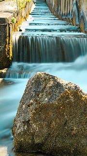 escala de peixos, barrage, riu, lech, pedra, aigua, cascada, naturalesa, corrent, rock - object, a l'aire lliure, aigua que flueix, rock, sòlid, exposició llarga, cap gent, moviment, dia, bellesa a la natura, centrar-se en primer pla, que flueix, escenics - natura, tranquil·litat, moviment borrós, 4K, CC0, domini públic, lliure de regalies