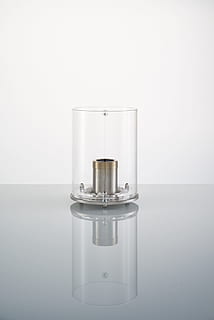 llum de vent, bioetanol, vela, tir de l'estudi, aigua, equipament per a la llar, fons blanc, a l'interior, vidre, cap gent, menjar i beguda, copa, refresc, naturalesa, transparent, reflexió, beure, còpia espai, primer pla, vidre - material, frescor, bebent aigua, puresa, netejar, 1080P, CC0, domini públic, lliure de regalies