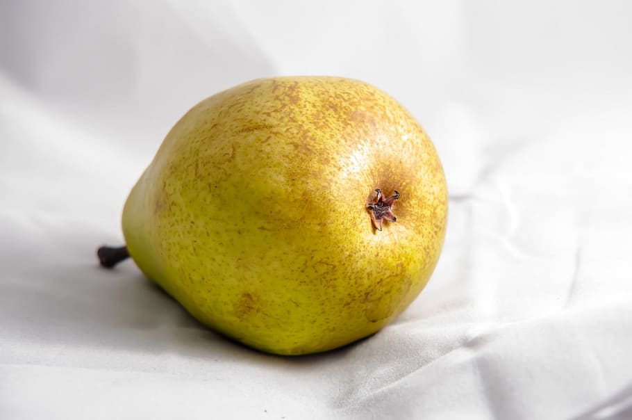 blanc, fons, marró, netejar, color, deliciós, postres, dieta, menjar, bé, fresc, frescor, fruita, ple, verd, salut, saludable, sucós, natural, naturalesa, objecte, orgànic, pera, crua, madur, temporada, solter, menjar i beguda, alimentació saludable, fruita de poma, benestar, a l'interior, primer pla, sol objecte, cap gent, tir de l'estudi, centrar-se en primer pla, estil de vida saludable, longitud completa, fruita tropical, vitamina, berenar, menjar vegetarià, 1080P