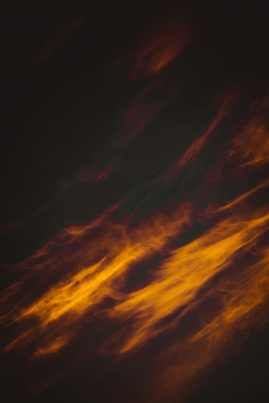 Orange, Flamme, schwarz, Hintergrund, Wolke, Himmel, dunkel, Sonnenuntergang, Gelb, Feuer, Farbe, Landschaft, Tapete, Sieh nach oben, Langzeitbelichtung, Nacht-, golden, wolke - himmel, Szenen - Natur, Schönheit in der Natur, orange Farbe, Ruhe, keine Leute, ruhige Szene, Flachwinkelansicht, Hintergründe, Natur, Dramatischer Himmel, Vollbild, idyllisch, Platz, draußen, abstrakt, Astronomie, Meteorologie, 5K