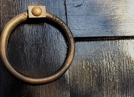 Door, Knocker, Ring, Handle, Entrance, door, knocker, old, metal, ancient, decoration, doorway, brown, decorative, knob, vintage, doorknob, gate, entry, aged, texture, wooden, nobody, rough, weathered, rustic, wood - Material, old-fashioned, backgrounds, close-up, antique, textured, no people, day, outdoors, freshness, circle, geometric shape, shape, jewelry, door knocker, wood, indoors, design, table, wood grain, 4K, CC0, public domain, royalty free