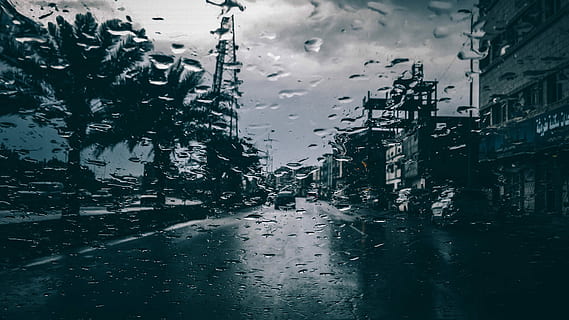 fotografia en escala de grisos, edificis, ennuvolat, cels, fotografia, humit, vidre, escena, carretera, núvol, fosc, palmell de l'arbre, plovent, gota de pluja, cotxe, californium, la, los angele, calma, nou, fred, veriret, negre, pluja, ciutat, aigua, carrer, arquitectura, exterior de l'edifici, manera de transport, tirar, transport, estructura construïda, temporada de pluges, automòbil, naturalesa, vehicle terrestre, monsó, vidre - material, carrer de la ciutat, perspectiva decreixent, a l'aire lliure, cap gent, pluja torrencial, 4K, CC0, domini públic, lliure de regalies
