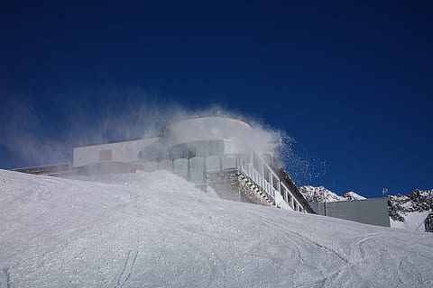 blizzard, snow flurry, forward, wind, cold, snow storms, arlberg, frosty, snow, cold temperature, winter, blue, sky, white color, nature, beauty in nature, scenics - nature, day, no people, clear sky, travel destinations, environment, travel, copy space, landscape, mountain, frozen, outdoors, extreme weather, ski resort, snowcapped mountain, 5K, CC0, public domain, royalty free