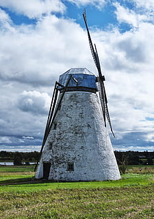 moara de vant, turn de vânt, putere mașină, aripă, Estonia, Statele baltice, cer, nor - cer, camp, iarbă, natură, mediu inconjurator, arhitectură, construită, teren, zi, Putere eoliana, plantă, nici o persoana, energie regenerabila, peisaj, Energie alternativa, turbină eoliană, combustibil și generarea de energie electrică, turbină, mori tradiționale de vânt, în aer liber, 2K, CC0, domeniu public, fără drepturi de autor