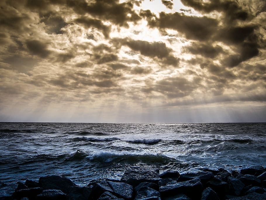 cos, aigua, durant el dia, foto, cel, núvols, paisatges, blau, naturalesa, vista, mar, oceà, les onades, el mar bàltic, bellesa a la natura, horitzó sobre l’aigua, cloudscape, escenics, cel dramàtic, núvol - cel, horitzó, escenics - natura, onada, moviment, platja, terra, tranquil·litat, cap gent, escena tranquil·la, rock, a l'aire lliure, idíl·lic, poder a la natura, trencament, 1080P