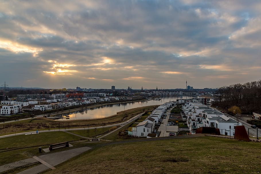 phoenix lake, dortmund, nori, peisaj, apă, lac, peisaj urban, scenă urbană, arhitectură, cer, nor - cer, Sina de cale ferata, apus de soare, transportul feroviar, transport, construită, exteriorul clădirii, oraș, natură, râu, pod, pod - om construit, conexiune, nici o persoana, clădire, vedere în unghi mare, în aer liber, 1080P