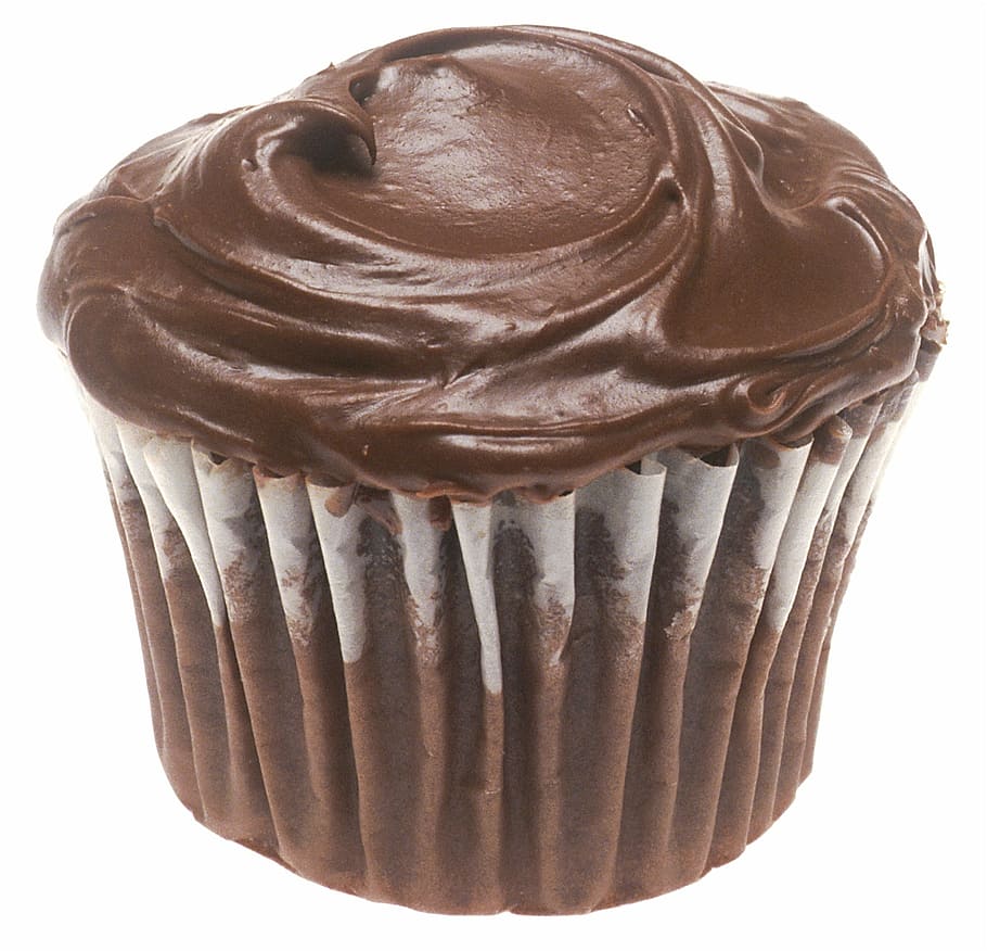 cupcake de xocolata, xocolata, cupcake, pastís, gel, menjar, postres, tractar, carbohidrats, calories, sucre, glaçat, deliciós, festa, acció de gràcies, decorat, un, embolcall, al forn, berenar, menjar dolç, fons blanc, cap gent, menjar i beguda, indulgència, dolç, primer pla, menjar poc saludable, temptació, a l'interior, frescor, natura morta, llest per menjar, tir de l'estudi, marró, fer dieta, 1080P