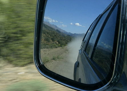 specchio, strada, specchi, veicolo, auto, natura, mezzi di trasporto, viaggio, all'aperto, guida, Paesaggi, paesaggio, riflessione, specchietto laterale, finestra, vetro - materiale, movimento, modo di trasporto, montagna, veicolo terrestre, nessuno, cielo, trasparente, ambiente, veicolo a motore, giorno, in movimento, viaggio su strada, specchio del veicolo, 720P, CC0, dominio pubblico, privo di copyright