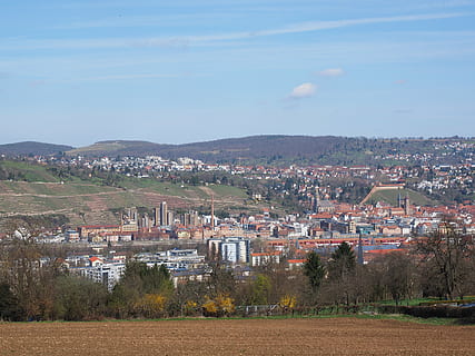 Esslingen, neckar valley, bygning, kontrollere, urbanisering, byudbredelse, landskab, swabian alb, vinmarker, rapporteret, felter, bybilledet, by, Europa, arkitektur, bygning udvendig, himmel, bygget struktur, boligområde, træ, natur, plante, dag, ingen mennesker, bjerg, jord, miljø, sky - himmel, skønhed i naturen, Mark, udendørs, 4K, CC0, offentligt domæne, royaltyfrie