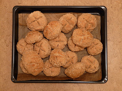Roll, Bread, Bake, Eat, Food, arouse, crispy, baking tray, sheet, homemade, food and drink, baking sheet, directly above, baked, cookie, freshness, indoors, tray, no people, high angle view, potato, studio shot, brown, healthy eating, snack, still life, vegetable, close-up, ready-to-eat, wellbeing, vegetarian food, 2K, CC0, public domain, royalty free