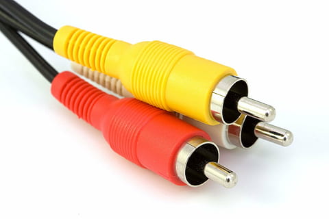 audio, video-, kabel, analoog, transmissie, phono, lood, samengesteld, geel, witte achtergrond, metaal, uitrusting, detailopname, uitknippen, wetenschap, door de mens gemaakt, door de mens gemaakt object, studio opname, macro, industrie, bedrijf, geen mensen, scherp, technologie, binnenshuis, multi gekleurd, blauw, staal, legering, 720P, CC0, publiek domein, royaltyvrij
